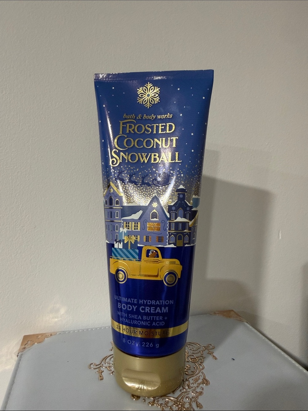 Bath & Body Works Frosted Coconut Snowball Body Cream - Blue & Gold